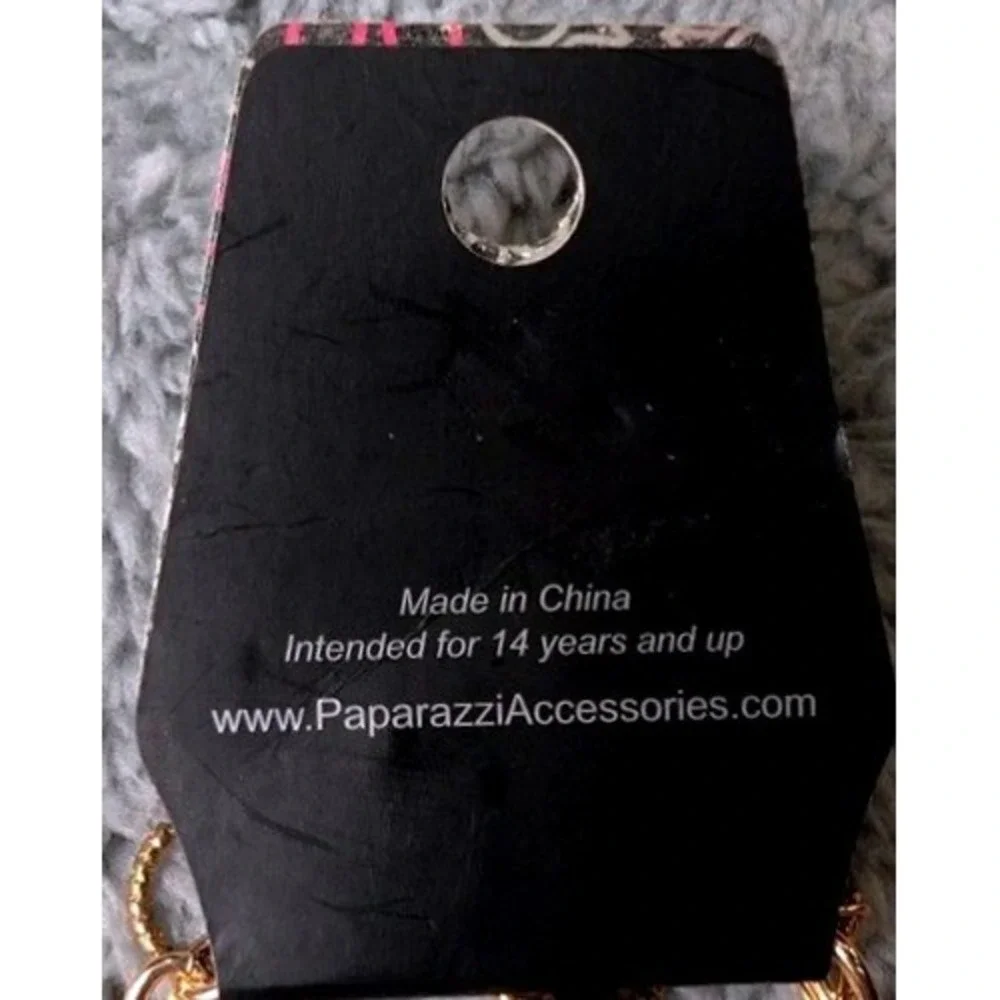 NWT Paparazzi 